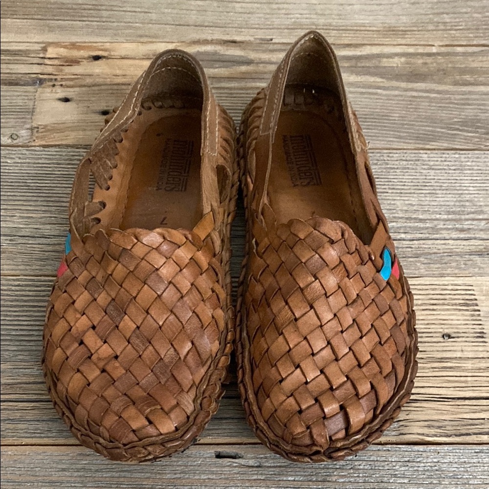 Mohinders. Size 7. Handmade in India.